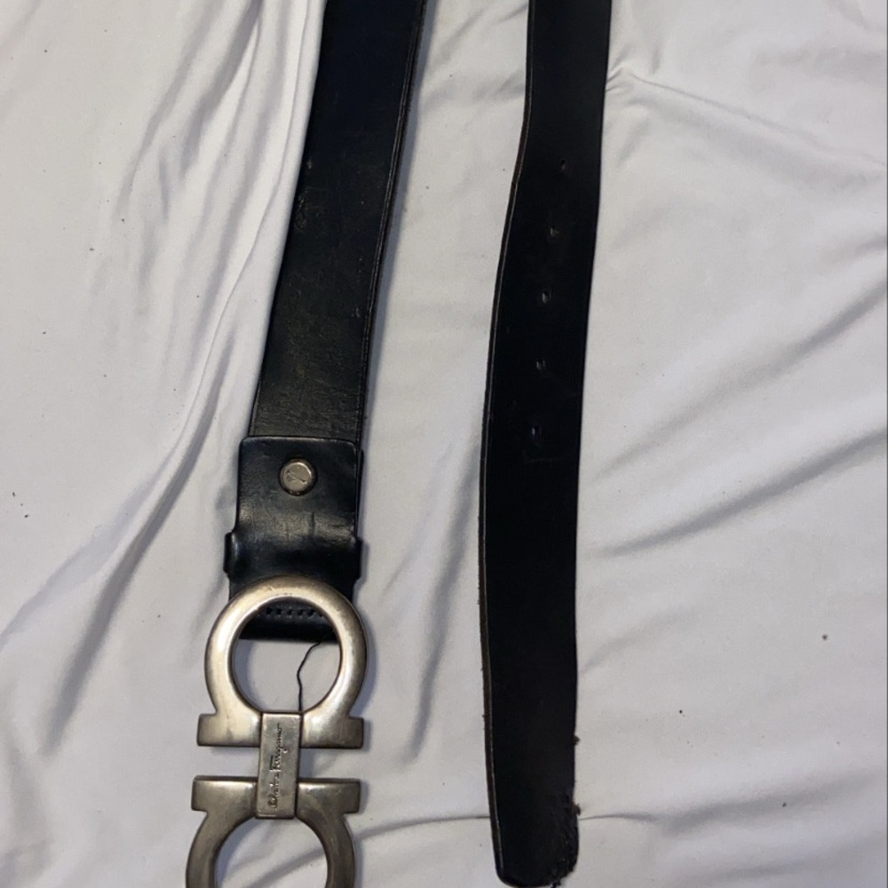 Authentic unisex Ferragamo belt